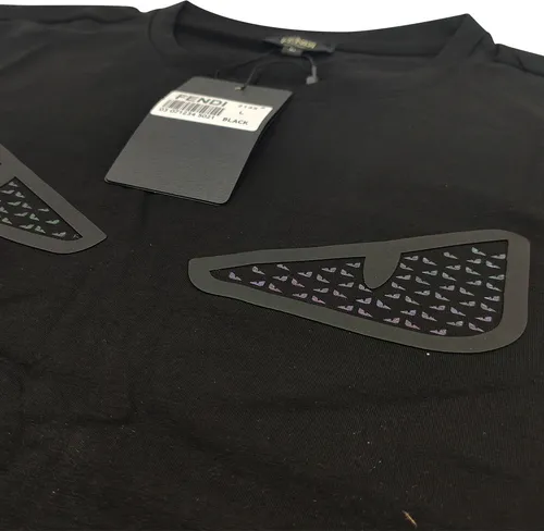 Playera fendi bag bugs hotsell