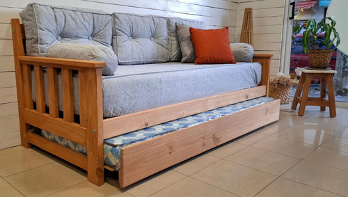 Diván Cama + 2 Colchones + Set Almohadones Anti Desgarro Roble Claro Bordo