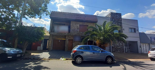 Casa En Venta En La Plata  - Dacal Bienes Raíces