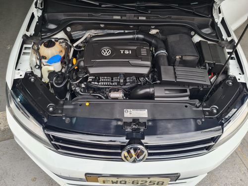 Volkswagen Jetta 2.0 Tsi Highline 4p