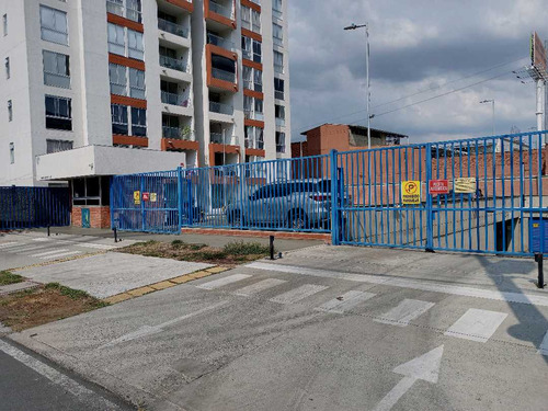 Se Vende Apartamento Piso 8 En Los Cambulos - Renta X Airbnb