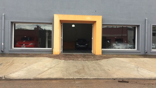 Imagen 2 de 6 de Local En Venta En Lujan Centro