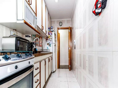 Imagem 12 de 19 de Apartamento Próximo Ao Metrô, Alugado, Ideal Para Investidores. - Ap00401 - 70429026