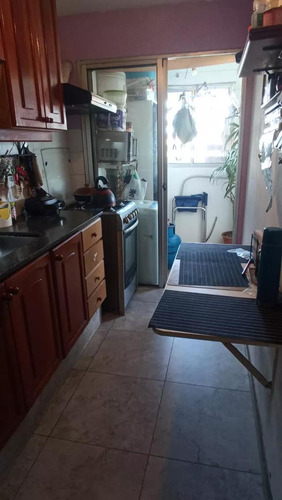 Venta Apartamento 2 Dormitorios, Piso Alto Hermosa Vista. Zona Centro