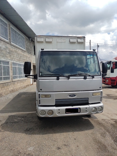 Cargo 816 Bau Carga Seca Ano 2013