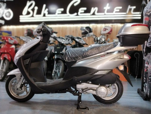 Imagen 2 de 11 de Mondial Md 150 Scooter