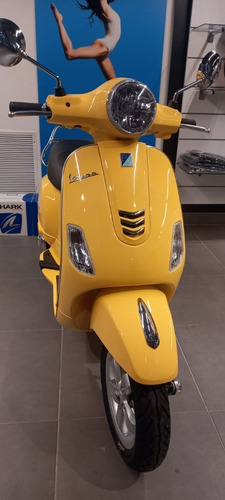 Imagen 2 de 10 de Vespa Vxl 150