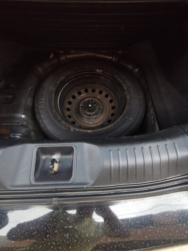 Nissan Tiida 1.8 Visia 5 p