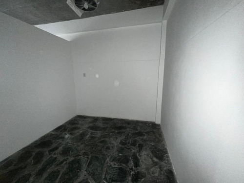 Venta Monoambiente C/patio Cruce Florencio Varela