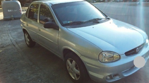 Chevrlot Corsa Classic 1.6 Super Permuta Zafira 2008 LG 8v