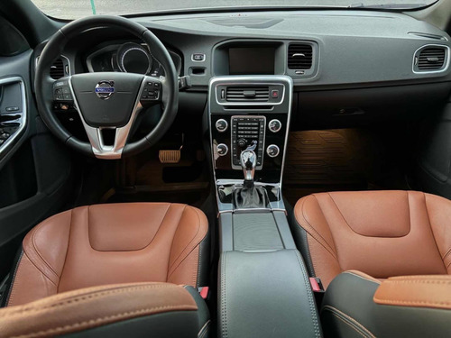 Volvo S60 2.0 T5 Momentum At