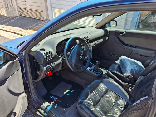 Audi A3 1.8 3p