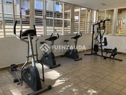 Departamento En Venta De 2 Dorm. En Santiago