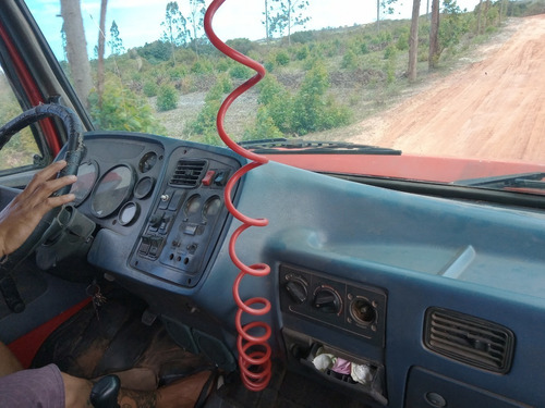 Imagem 3 de 5 de Caçamba Truck