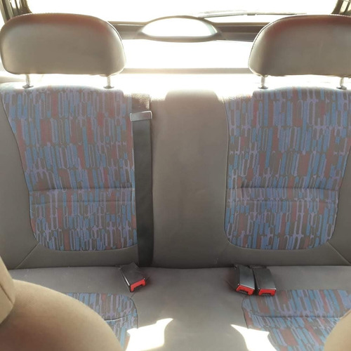 Imagem 8 de 14 de Chevrolet Celta Spirit 1.0 (2010)