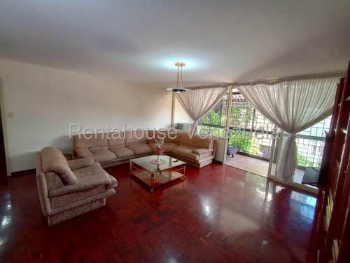 Venta De Amplio Apartamento En Los Caobos Mls #25-21973