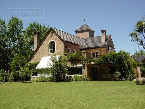 Casa En Venta En Mayling Club De Campo