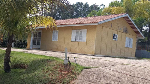 1.500 M², Condomínio Fechado, Casa Em Alvenaria E Piscina !