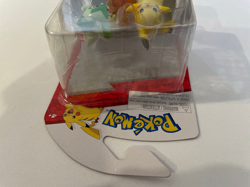 Pikachu Y Sprigatito Pokemon Spirigatito Battle Figure Pack (Usado)