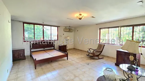 Casa En Venta El Marques Vgi
