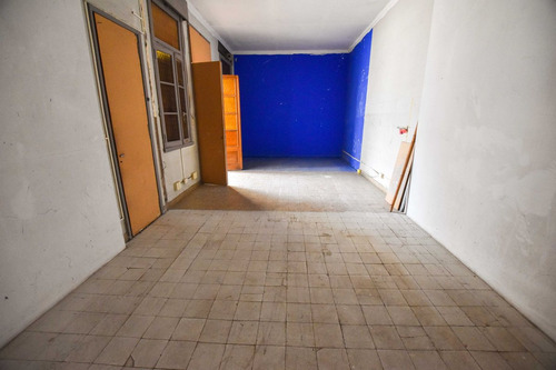 Venta - Casa De Estilo Ideal Instituciones. 400 M2