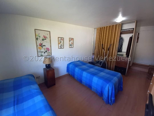 Imagen 4 de 29 de Estupenda Casa En Calle Cerrada Con Vigilancia Las 24h En Una De Las Mejores Zonas De Caracas. En Colinas De Los Ruices. Mls#22-17841