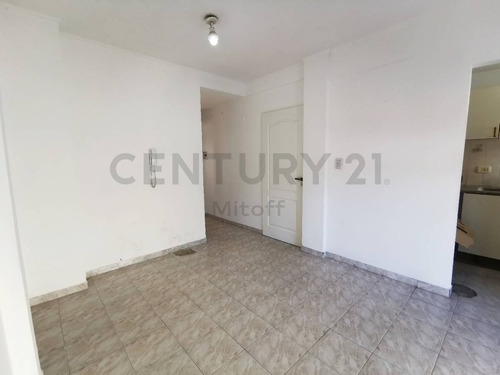 Imagen 4 de 16 de Departamento De 2 Dormitorios En Venta