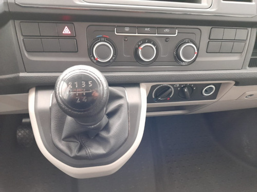 Imagen 14 de 15 de Volkswagen Transporter Pasajeros 2019