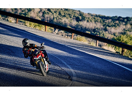 Pneu Pirelli Dianteiro 120/70-17 Tl Rosso 4 Corsa Xdiavel S