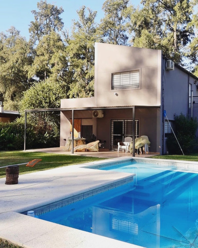 Excelente Casa Quinta En Luján - Barrio Las Casuarinas