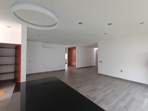 Casa En Venta Con Alberca Privada Y Una Sola Panta En Par Vial Jiutepec Morelos