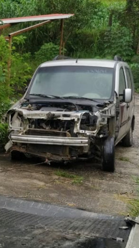 Fiat Doblo Sucata Para Retirada De Peças