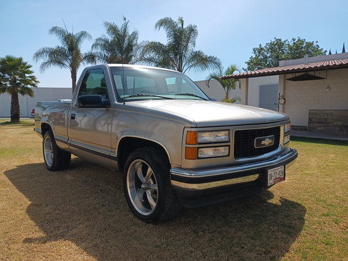 Chevrolet Cheyenne 5.7 Cab Normal