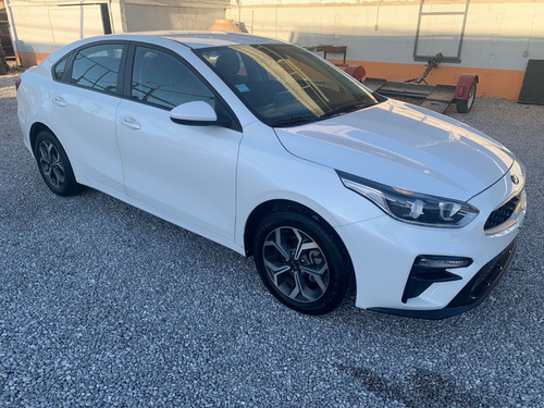 Imagen 2 de 9 de Kia Forte Lx 2020 Automático