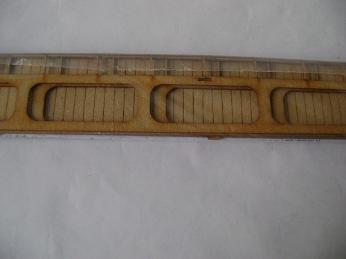 Imagen 4 de 5 de Nico Bandeja Autos Roca Lat. Oval Kit Fibrofacil H0 (mnt 60)