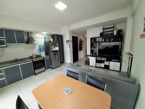 Imagen 7 de 27 de Venta Dpto 2 Amb/ Remedios De Escalada! Exc/ubicación