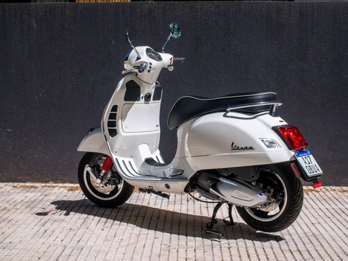 Imagen 4 de 25 de Vespa Gts Hpe Super 300 Blanca Entrega Inmediata