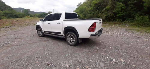 Toyota Hilux 2.8 Cd Srx 177cv 4x2 2018