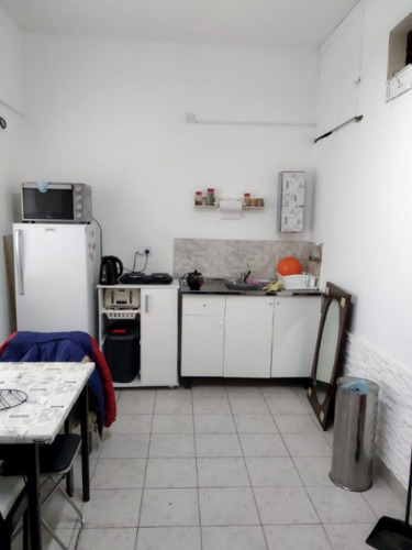 Imagen 13 de 14 de Local Y 3 Phs En Block En Macrocentro