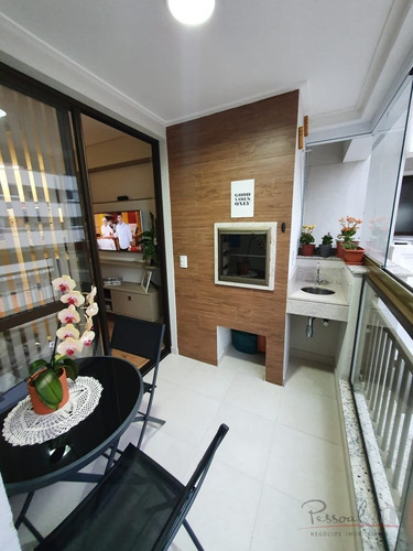 Imagem 3 de 15 de 2 Dormitórios 1 Suite Mobiliado Em Condominio Clube No Itacorubi, Sacada Com Churrasqueira E 2 Vagas - V-3961