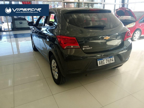 Chevrolet Onix lt 1.0