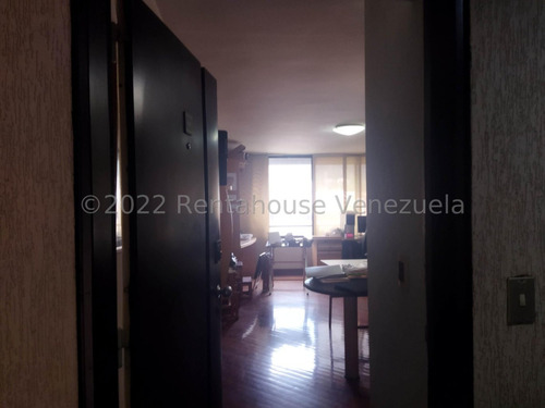 Yb Se Alquila Edificio En Catia #25-10144