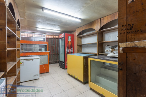 Excelente Casa 3 D 1 B Con Local Comercial Y Estacionamiento