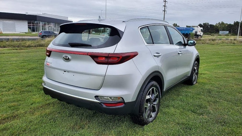 Imagen 16 de 18 de Kia Sportage 0km