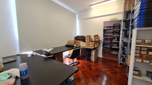 Venta De Oficina Monserrat Reciclada Toda Exterior