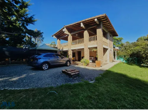 Casa Finca En Santa Elena - Vereda El Rosario