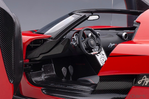 Koenigsegg Agera Rs escala 1:18 Autoart 79022 color rojo