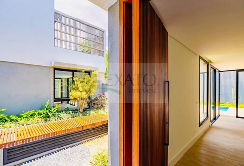Imagem 4 de 15 de Sobrado Em Condomínio, Novo, Com 355m² De Área Construída, 3 Suítes, 4 Vagas. - Em48714