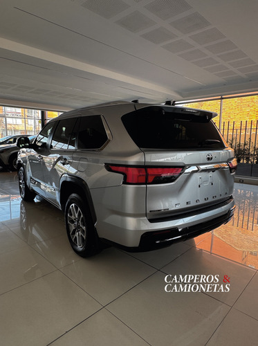 Toyota Sequoia 1794 Modelo 2025