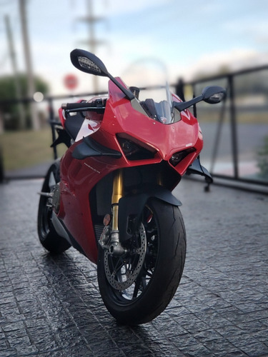 Imagen 10 de 25 de Ducati Panigale V4s - No Bmw S1000rr, No Panigale V4! Gf